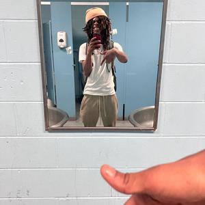 Switchy (feat. dr4d_) (Explicit)