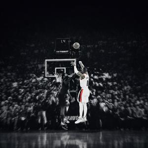 Dame In Portland (Explicit)