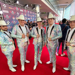 El Guano En Vivo Con Tucanes De TJ (feat. Edición Special) (En vivo)