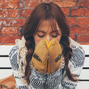 이름이 뭔데 (叫什么名字)