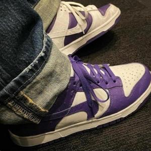 Different (feat. DvinDemi) (Explicit)