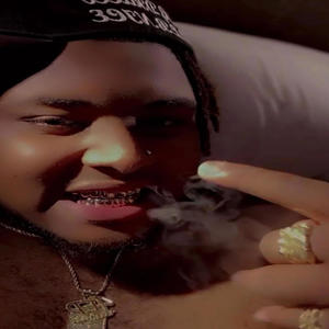 Mama (feat. Messi2x) (Explicit)