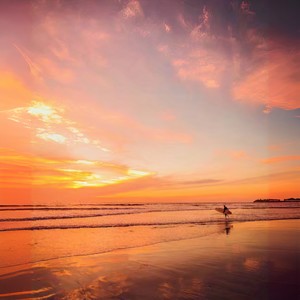 歌名深夜是谁的电话响