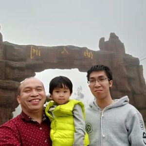 谭一牛 - 粤西圣景在镇隆 (伴奏)