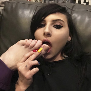 Pretty Liar (Explicit)