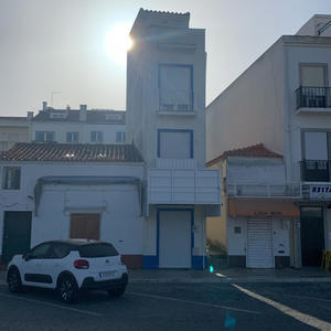 Waves (feat. 1emeuve) (Explicit)