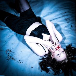 I'm Feeling it now (feat. Jess Newby) (Explicit)