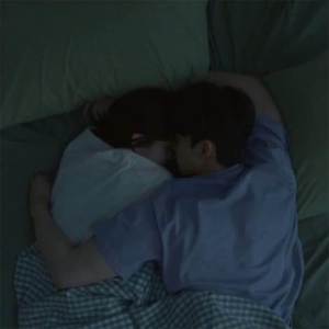 omuzumda ağlayan bir sen speed up (Explicit)