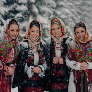 Bucuros îi tot creștinul (feat. Ina Chiriac & Sorina Caramfil)