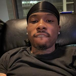 free uno (feat. snakechildpain) (Explicit)