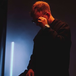 Diamond (prod. by Shuze) (Explicit)