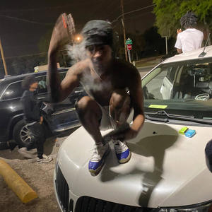 On A play (feat. Lihl Bando) (Explicit)