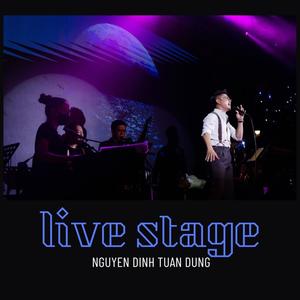 Dzũng Live Stage