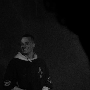 PIENSALO (feat. RZ) (Explicit)