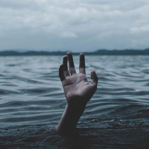 Mthande Esaphila (feat. Modise The Poet & Cadaeu X) (Poetry Version)