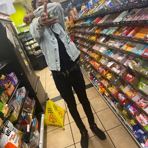 Too Many Problems (feat. Projext Leak) (Explicit)