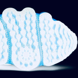 WelF - Babyblaue Shox (Explicit)