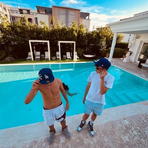 ROVER (feat. RX-Tony) (Explicit)