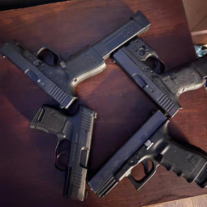 19 (feat. trellloww, RøeManMan, 19liljr, lilgio & Fastlanekas) (Explicit)