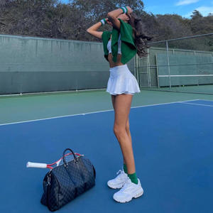 ELVI ELVI ELLE VIT (Explicit)