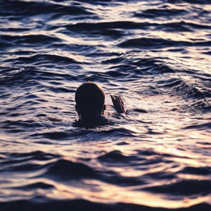 Drown (feat. Aylius)