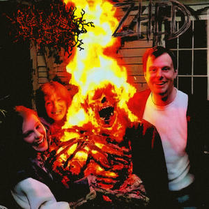 Mi Sangre Arde en tu Oscuro Clítoris (feat. Zhed)