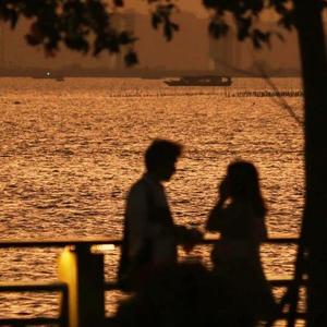 一滴泪的时间-邓逸池