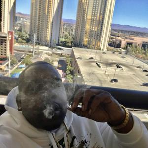 Weekend (feat. Cash) (Explicit)