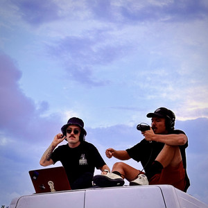 The Pinnacle (feat. Alex Gravett) (Explicit)