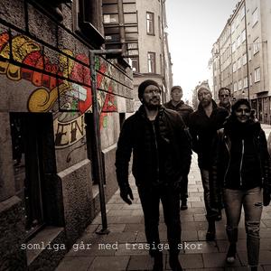 Somliga går med trasiga skor