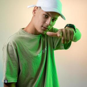 EU VOU PEDIR PRA TU DESCER VS BEAT JHOW JHOW (Explicit)