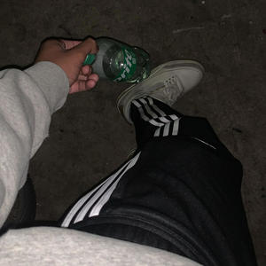 2 AM (feat. Qdugg) (Explicit)