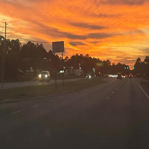 Tavi (feat. Benny Hue) (Explicit)