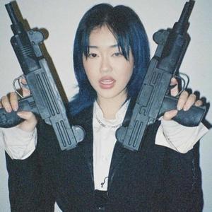 Baddie Frm H3ll (feat. drx1o) (Explicit)