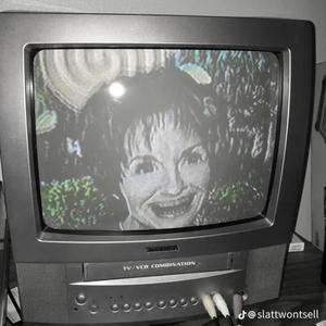 October (feat. Aura) (Explicit)