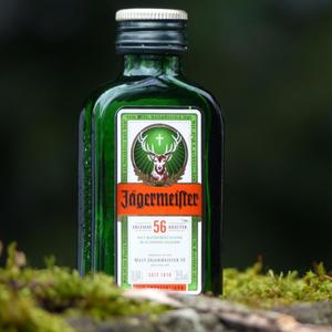 Jägermeister (feat. Jarba) (Explicit)