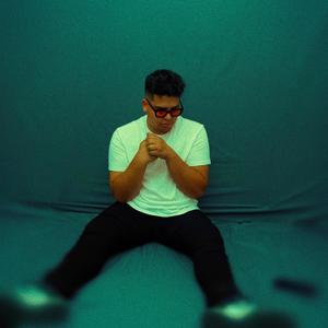 FUTURO (feat. Davizaz)