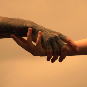 Mainile Murdare (Explicit)