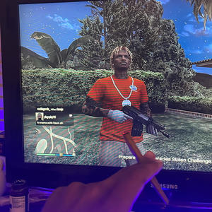 Trapped Out (Prod.13majkj x Meech) (Explicit)