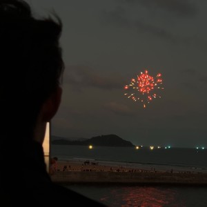 影封面