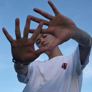 终将落俗  但浪漫不死