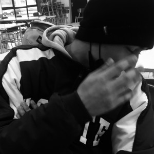 En el bloque (Explicit)