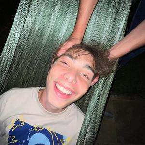 FRAGOLI 8 (feat. FREF) (Explicit)