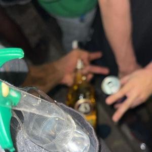 Vai_rebolando_gostosin (Explicit)