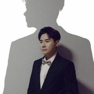 纪国维 - 向着光的方向