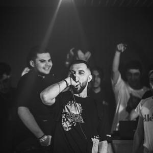 Dă-le să sară X CRUCIFIX v.06 (Explicit)