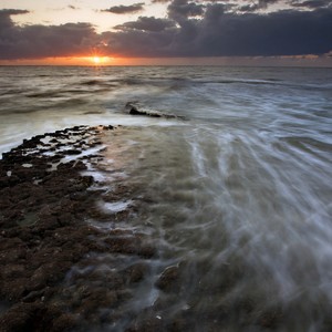 还是会想你-梁文文