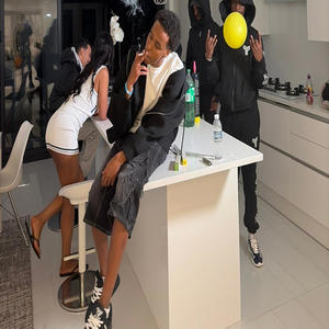 STREETFLOW FINEST EP2~ZINII (G IMBEDDED) (Explicit)