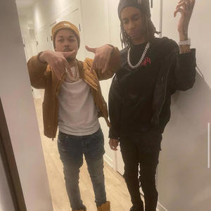 Bending in them strikes (feat. Bloodyhound q50, ghost 53206, Bloodyhound lil Jeff, Kracks & Celine) (Explicit)