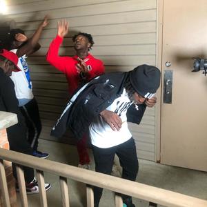 Streets Hungry ( Keep It P ) (Explicit)